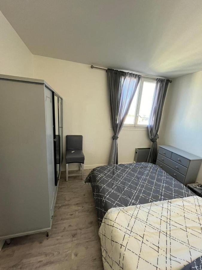 Grand Appartement Proche De Paris Chille Екстериор снимка