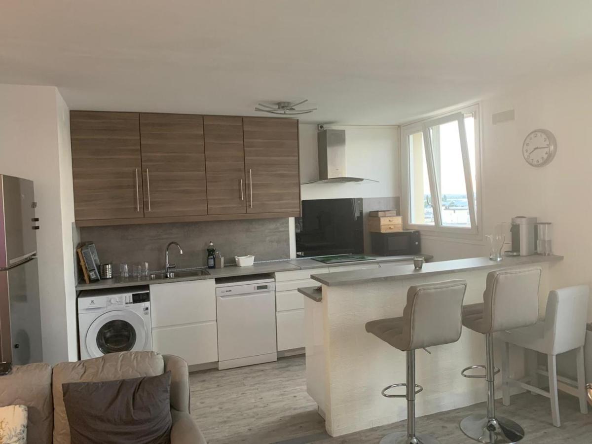 Grand Appartement Proche De Paris Chille Екстериор снимка